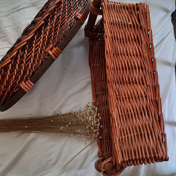 Large Wicker baskets - Picture 7 of 8